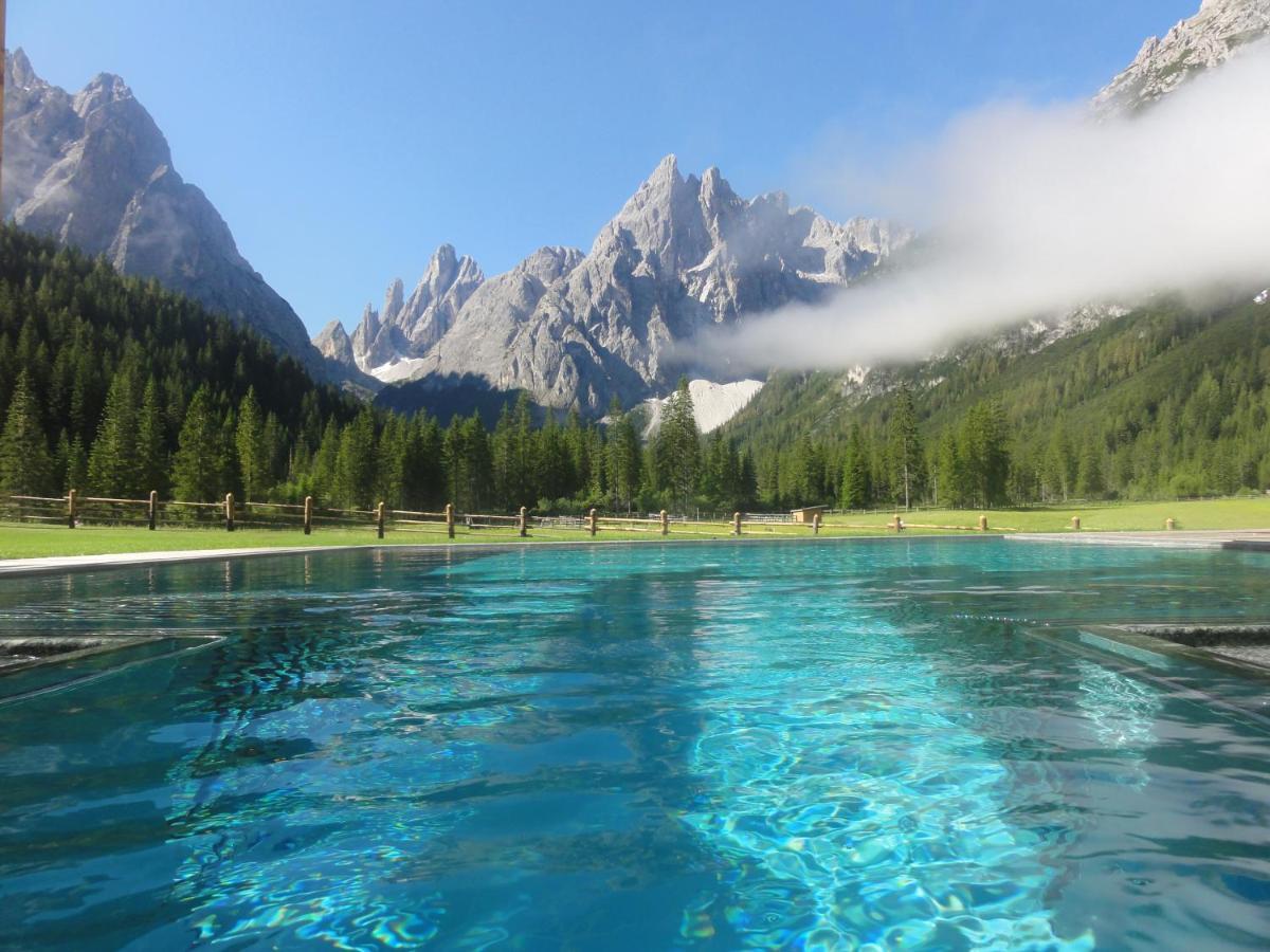 Hotel Dolomitenhof & Chalet Alte Post Сесто Экстерьер фото