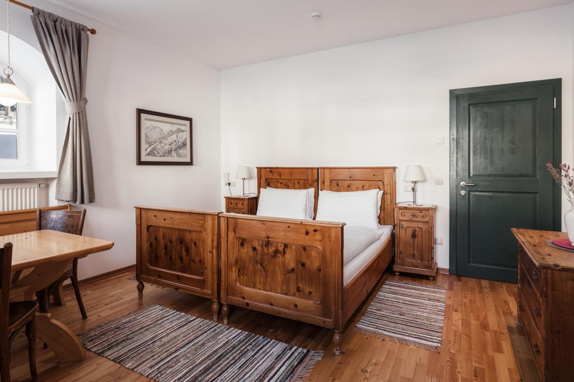 Hotel Dolomitenhof & Chalet Alte Post Сесто Экстерьер фото