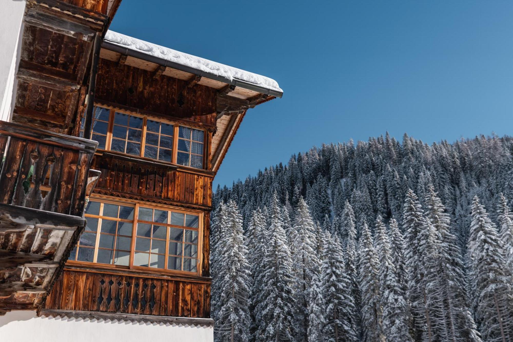 Hotel Dolomitenhof & Chalet Alte Post Сесто Экстерьер фото