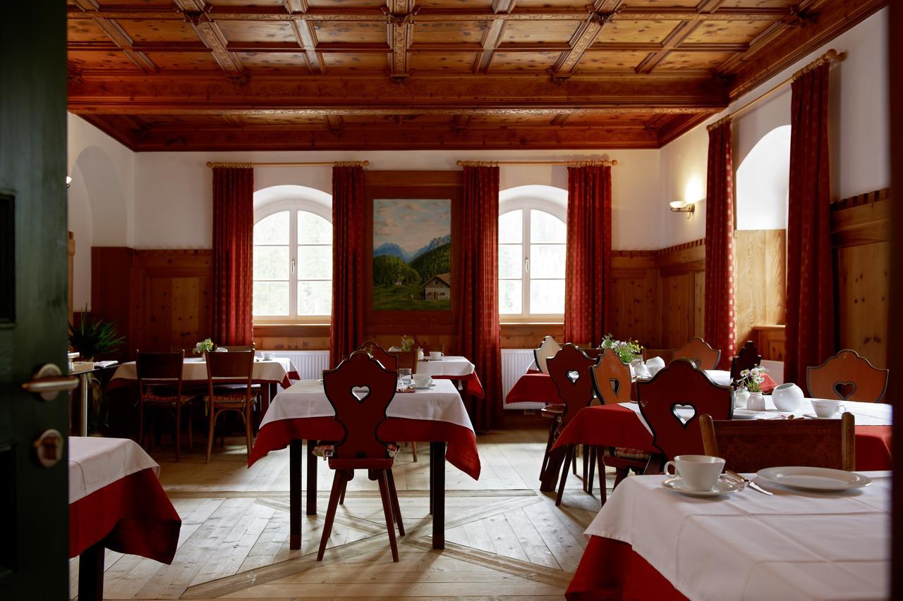 Hotel Dolomitenhof & Chalet Alte Post Сесто Экстерьер фото